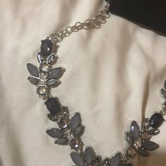 New York & Company Statement Necklace- Gray - Picture 5 of 6
